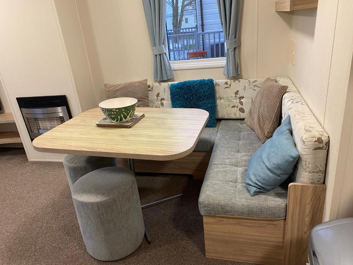 Willow Lodge Crowle  Bagian luar foto